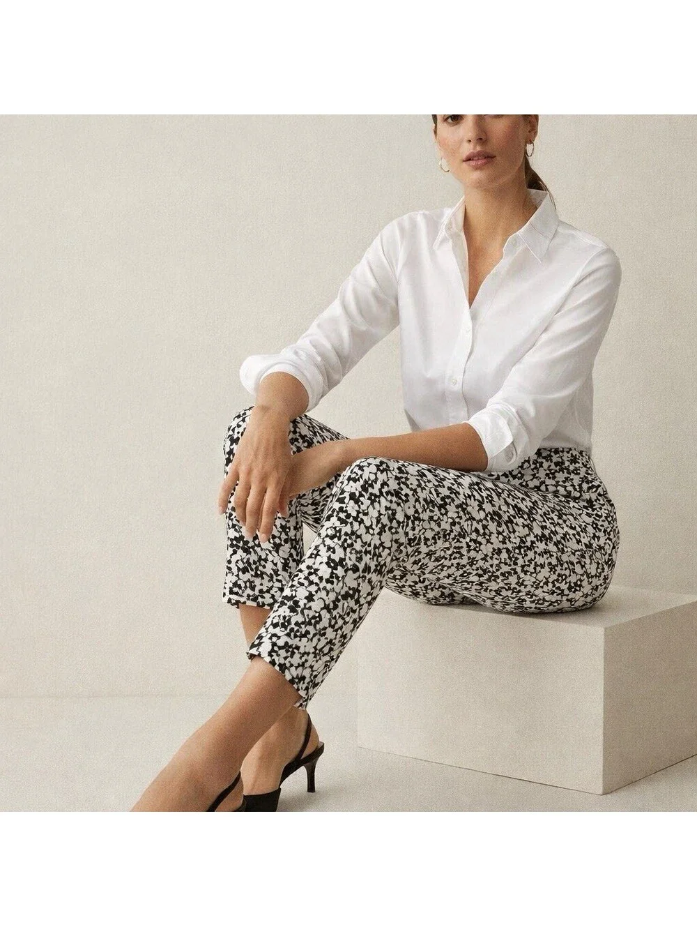 NWT Wear Flair Black White Floral Crop